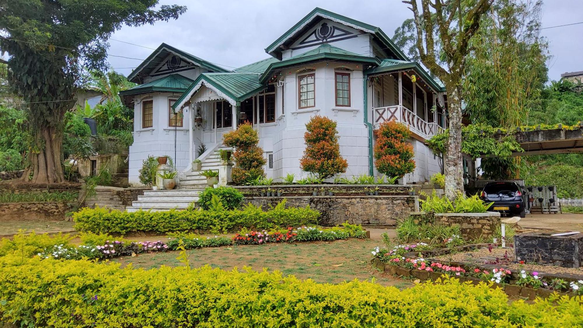 Walauwa On The Hill Hotel Hatton Exterior foto